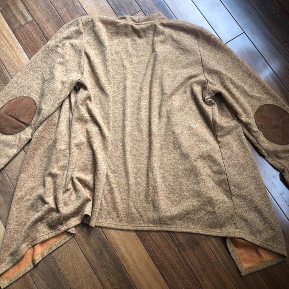 Plus Size Elbow Pad Cardigan - Picture 5 of 5